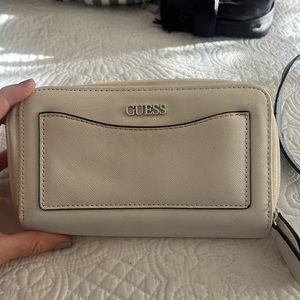 Guess wallet
